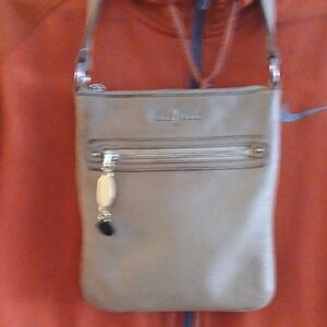 Elegant Tan Crossbody Bag